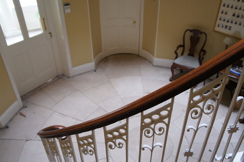 BELMONT STAIRCASE